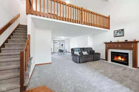 Living - 8749 Carriage Ln, Pendleton, IN 46064 photo 1 of 2