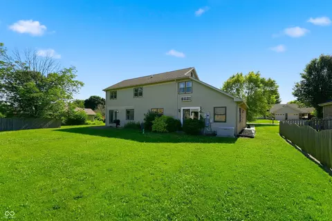 Exterior - 8749 Carriage Ln, Pendleton, IN 46064 photo 7 of 11