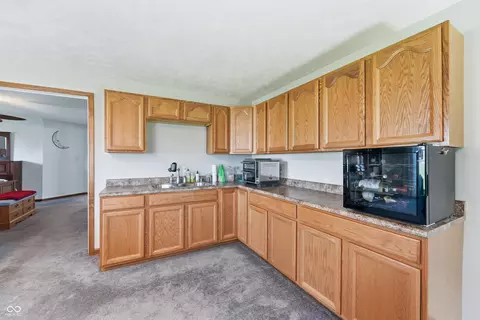 Kitchen - 8749 Carriage Ln, Pendleton, IN 46064 photo 4 of 4