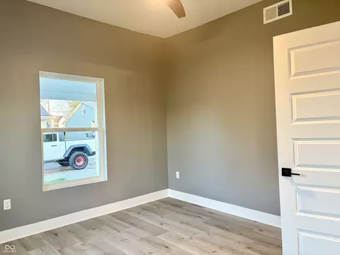 Bedroom - 402 Walnut St, Hope, IN 47246 photo 2 of 2