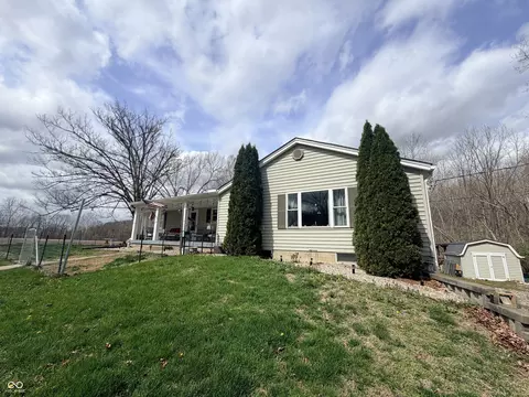 19037 Duck Creek Rd, Metamora, IN 47030