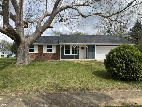 127 Pilgrim Ct, Greenwood, IN 46142