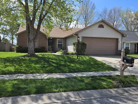 1601 Cherrywood Ct, Westfield, IN 46074