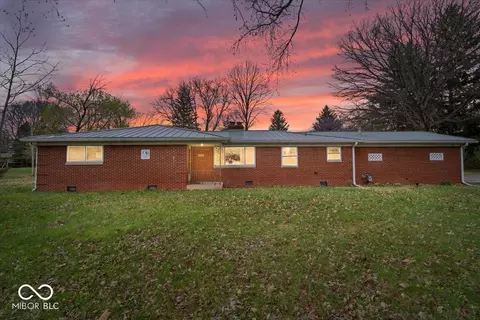 5232 Lancelot Dr, Indianapolis, IN 46228