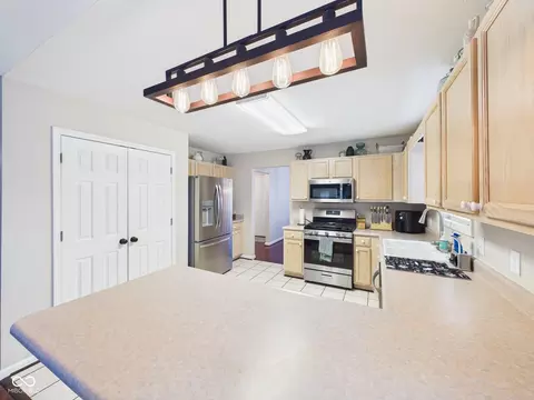 Kitchen - 1102 Evergreen Ct, Anderson, IN 46012 photo 3 of 3