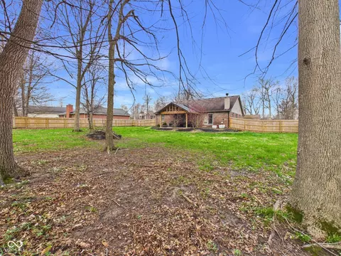 Exterior - 1102 Evergreen Ct, Anderson, IN 46012 photo 7 of 7