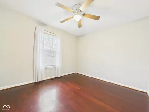Bedroom - 1102 Evergreen Ct, Anderson, IN 46012 photo 6 of 12