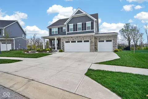 1066 Woodglen Dr, Westfield, IN 46074