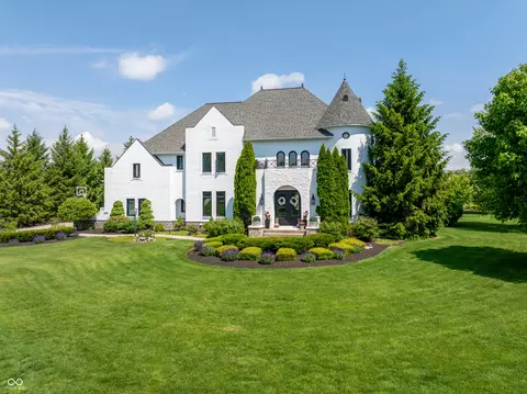 7850 Cheval Rue Ct, Zionsville, IN 46077