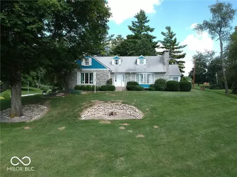 2702 Meadowbrook Dr, New Castle, IN 47362