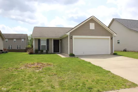 11257 Black Gold Dr, Noblesville, IN 46060