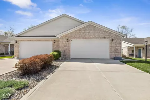 3351 Lukes Way, Greenwood, IN 46143