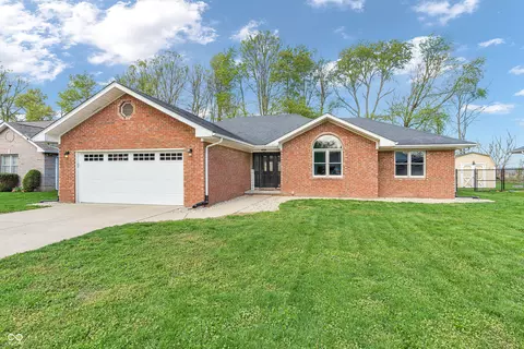1504 Rj Blvd, Martinsville, IN 46151