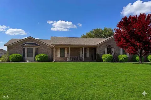 Exterior - 400 Winding Brook Dr, Centerville, IN 47330 photo 2 of 8