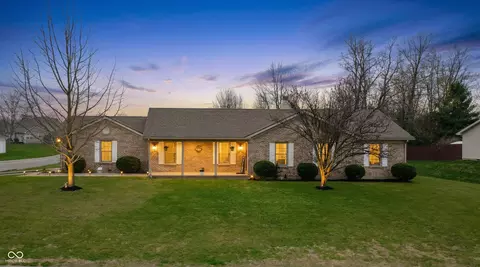 Exterior - 400 Winding Brook Dr, Centerville, IN 47330 photo 4 of 8