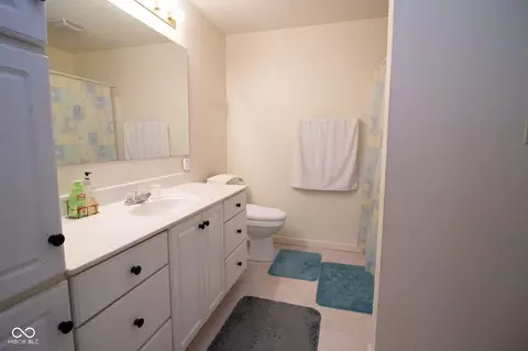Bath - 400 Winding Brook Dr, Centerville, IN 47330 photo 2 of 3