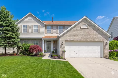 6557 Yorkshire Cir, Zionsville, IN 46077
