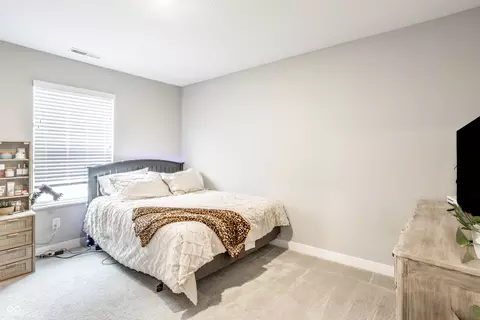 Bedroom - 8822 Lester Pl, Pendleton, IN 46064 photo 7 of 10