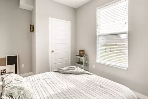 Bedroom - 8822 Lester Pl, Pendleton, IN 46064 photo 2 of 10