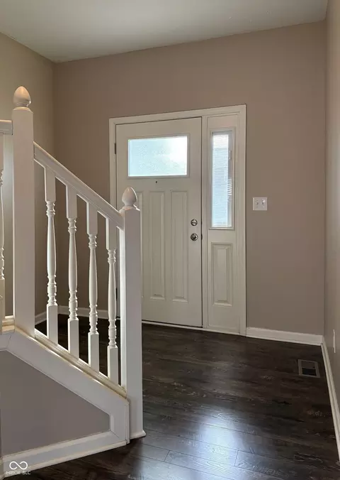 Entry Way - 1675 Devonshire Ave, Avon, IN 46123 photo 1 of 2