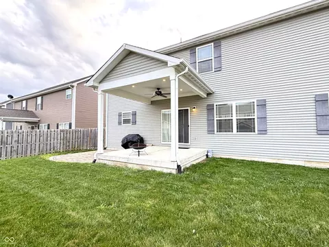 Exterior - 1675 Devonshire Ave, Avon, IN 46123 photo 4 of 6