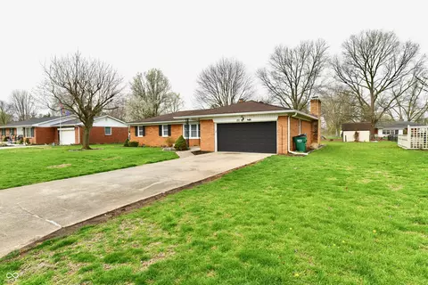 20 Roselawn Ave, Brownsburg, IN 46112