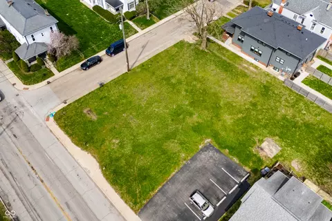 906 E 16th St, Indianapolis, IN 46202 photo 2