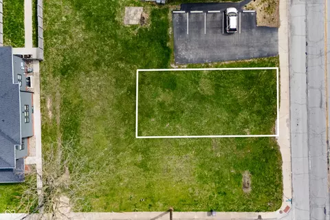 906 E 16th St, Indianapolis, IN 46202 photo 6