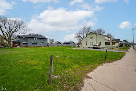 906 E 16th St, Indianapolis, IN 46202 photo 4