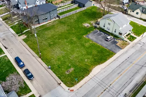 906 E 16th St, Indianapolis, IN 46202 photo 3