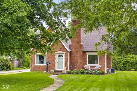 2645 Washington St, Columbus, IN 47201