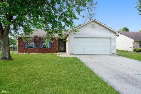 7285 Ridgebrook Dr, Avon, IN 46123