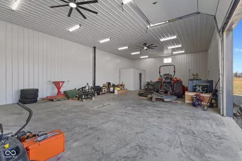 8172 E Ash Rd, Bloomfield, IN 47424 photo 12