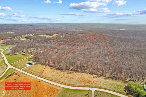 8172 E Ash Rd, Bloomfield, IN 47424