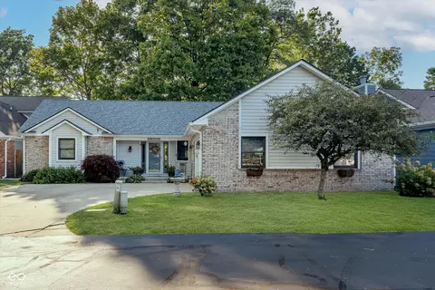 2628 Inlet Dr, Cicero, IN 46034