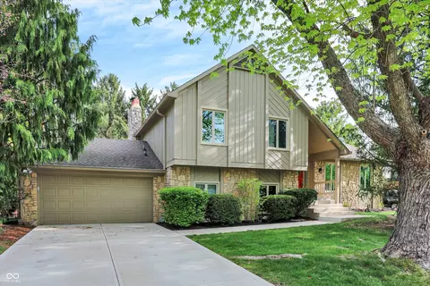 1176 Driftwood Dr, Carmel, IN 46033