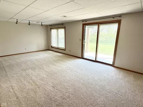 Living - 621 Elm Dr, Plainfield, IN 46168 photo 5 of 9