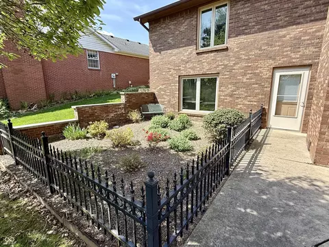 Exterior - 621 Elm Dr, Plainfield, IN 46168 photo 7 of 12