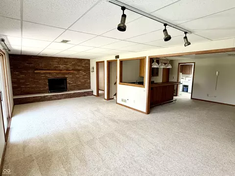 Living - 621 Elm Dr, Plainfield, IN 46168 photo 9 of 9