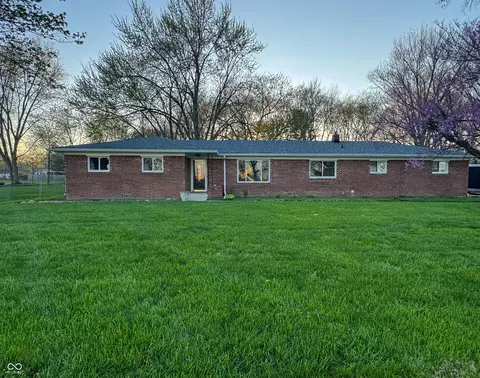 380 N 700 W, Greenfield, IN 46140