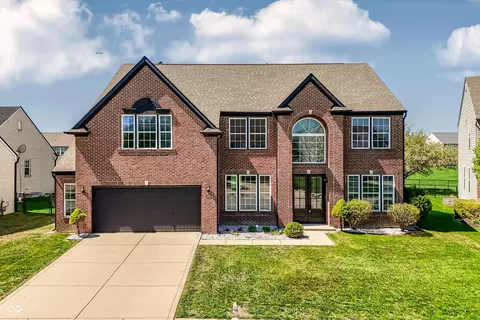 1509 Old Thicket Ct, Greenwood, IN 46143