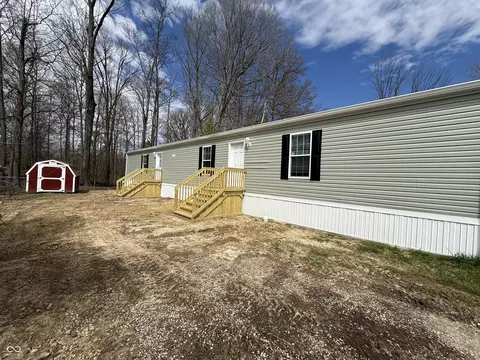 155 Lazy River Rd, Cloverdale, IN 46120
