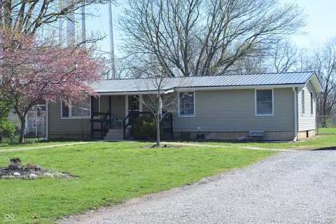 222 N Front St, Thorntown, IN 46071