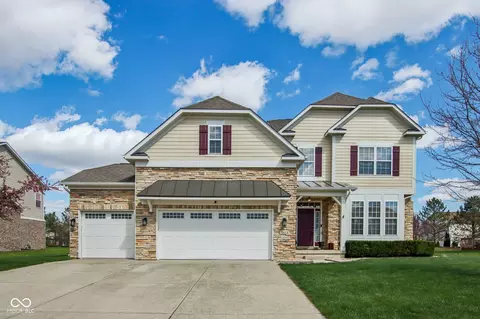 9415 Woodslake Dr, Indianapolis, IN 46278