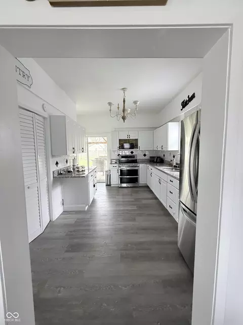 607 E South St, Arcadia, IN 46030 photo 5