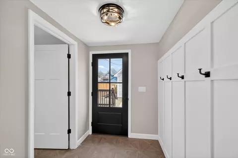 Entry Way - 1115 N Gale St, Indianapolis, IN 46201 photo 4 of 5