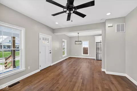Living - 1115 N Gale St, Indianapolis, IN 46201 photo 2 of 5