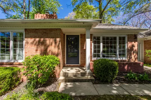 222 Pennridge Dr, Indianapolis, IN 46240