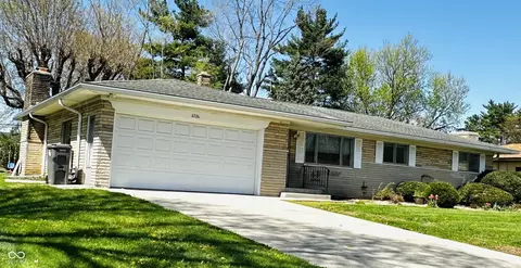 8226 Laura Lynne Ln, Indianapolis, IN 46217