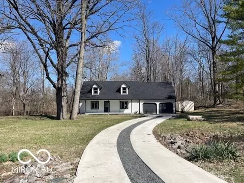 6682 English Dr, Avon, IN 46123
